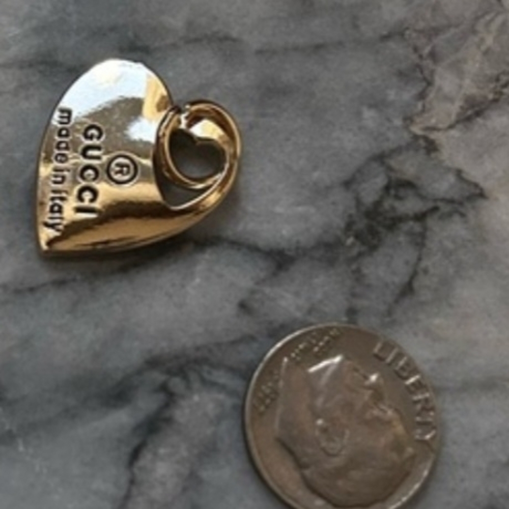 Gucci Gold Heart Pendant - Picture 3 of 6